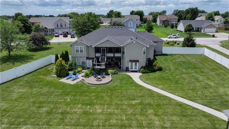 7151 SW Crystal Ln, Trimble, MO 64492