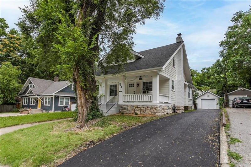 826 75th St, Kansas City, MO 64114