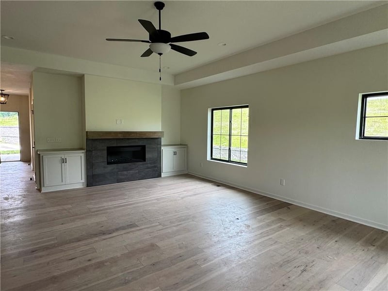 1963 Harvest Rd, Liberty, MO 64068