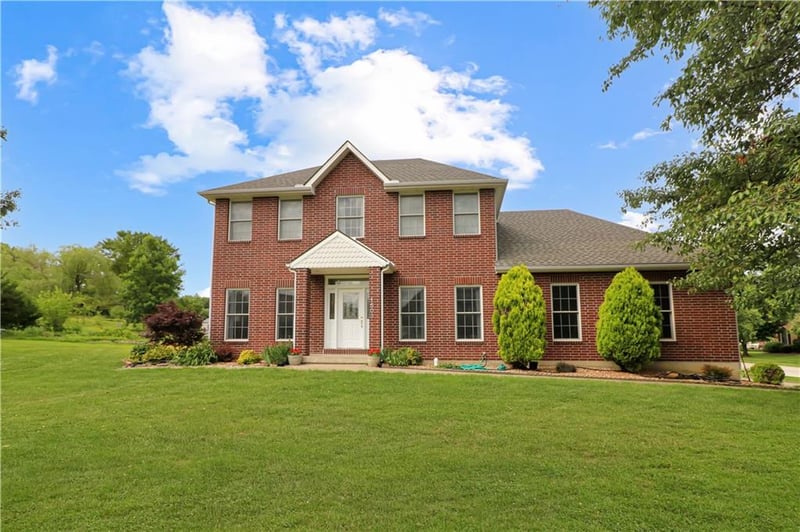 1503 Nottingham Dr, Warrensburg, MO 64093