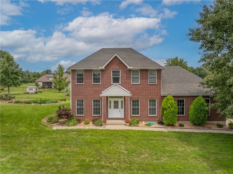 1503 Nottingham Dr, Warrensburg, MO 64093