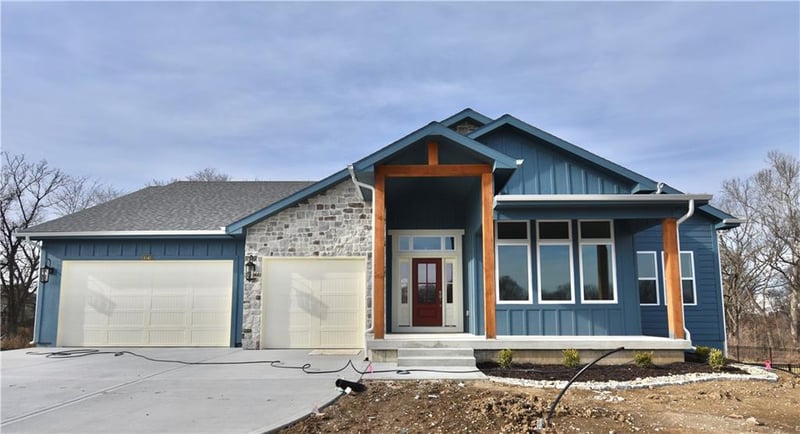 8340 NE 77th Ter, Kansas City, MO 64158