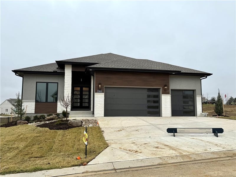 17404 Crystal St, Overland Park, KS 66221