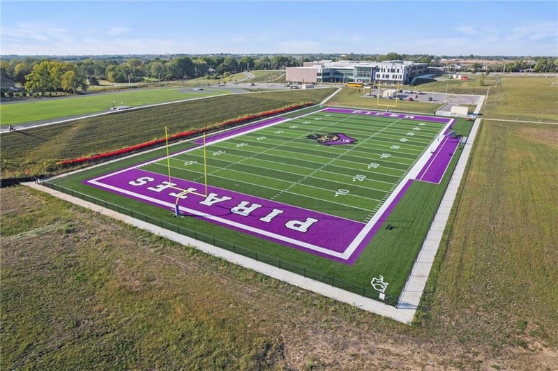 12343 Pinehurst Dr, Kansas City, KS 66109