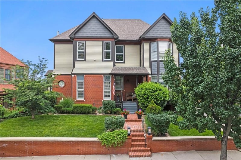206 E 30th St, Kansas City, MO 64108