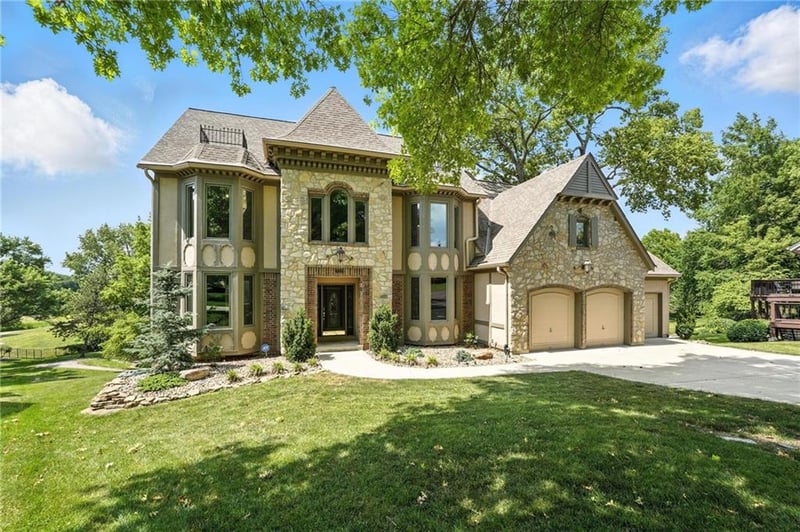 5806 W 130th St, Overland Park, KS 66209