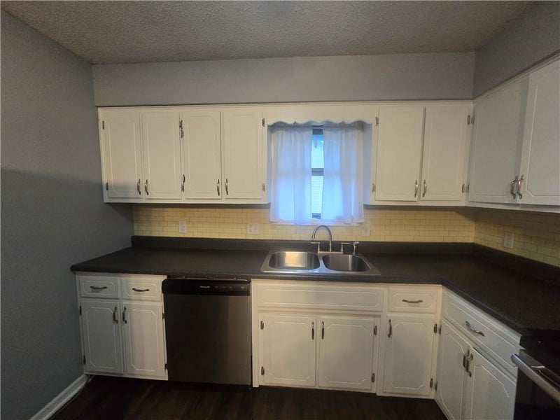 408 Creach St, Warrensburg, MO 64093