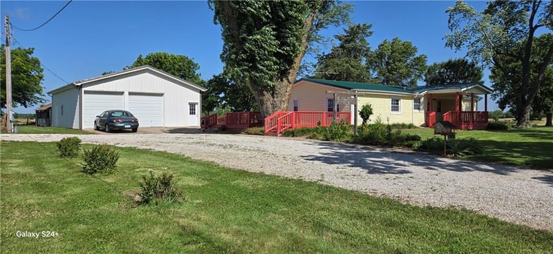 24770 Earnest Rd, Osawatomie, KS 66064