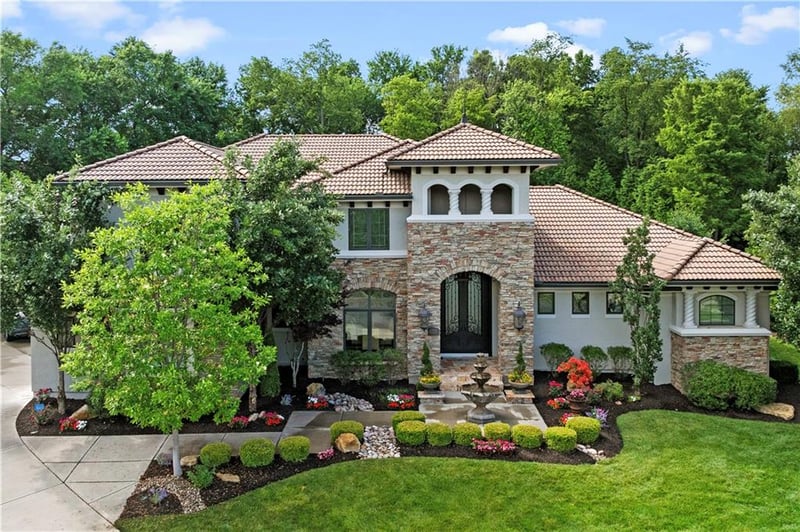 11110 W 146th Ter, Overland Park, KS 66221