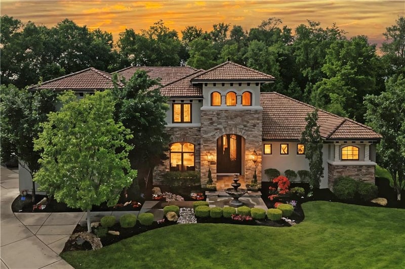 11110 W 146th Ter, Overland Park, KS 66221
