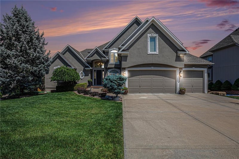 6405 N Spruce Ave, Kansas City, MO 64119