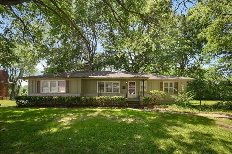 7616 Elm Ave, Kansas City, MO 64138