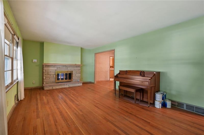 7616 Elm Ave, Kansas City, MO 64138