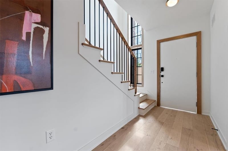 537 E 19th St, Kansas City, MO 64108