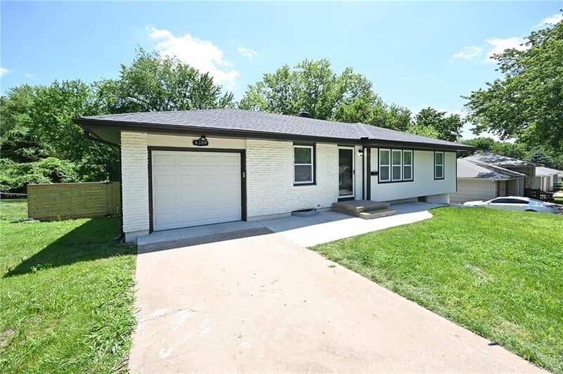 6309 102nd Ter, Kansas City, MO 64134