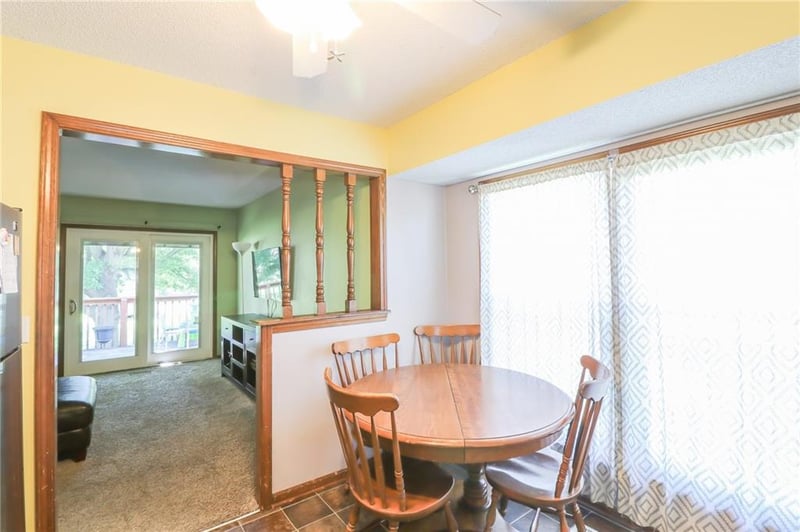 304 Independence Ave #B, Lee's Summit, MO 64063