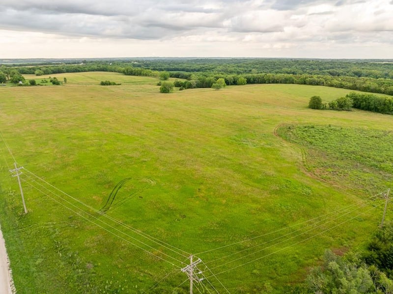 1432 2300 Rd, Eudora, KS 66025
