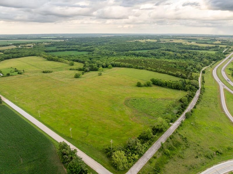 1432 2300 Rd, Eudora, KS 66025