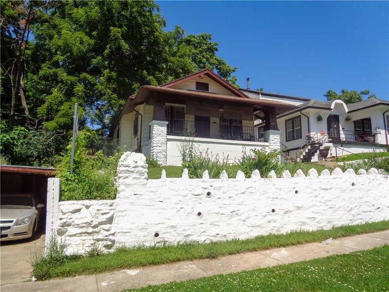 5034 Agnes Ave, Kansas City, MO 64130