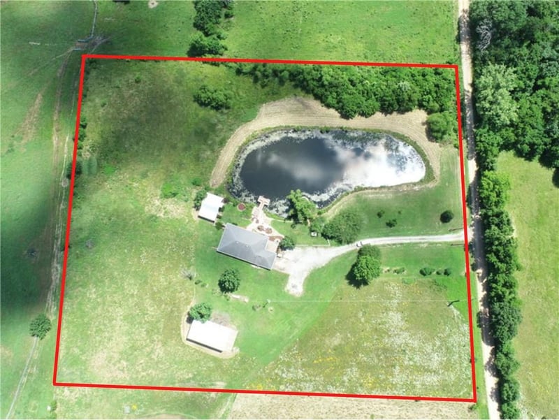 6940 SE 51 Rd, Osceola, MO 64776