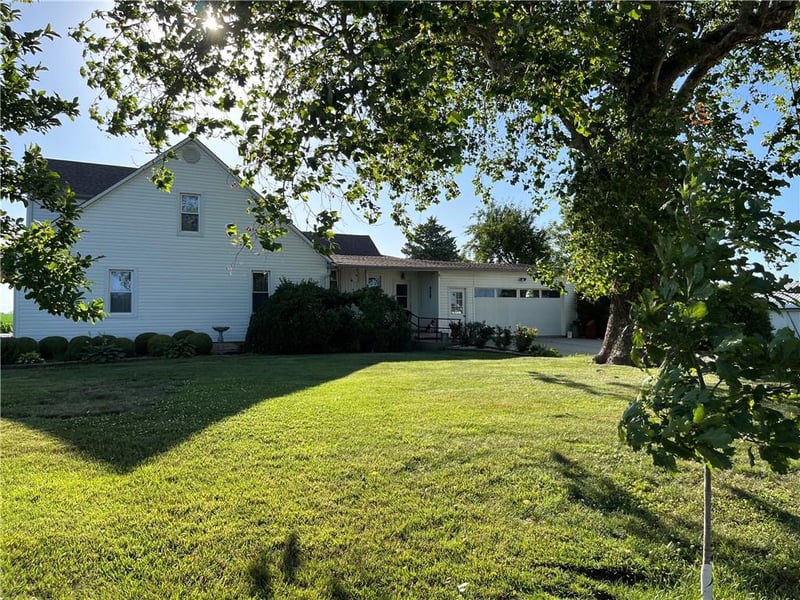 17217 Ff Hwy Hw, Higginsville, MO 64037