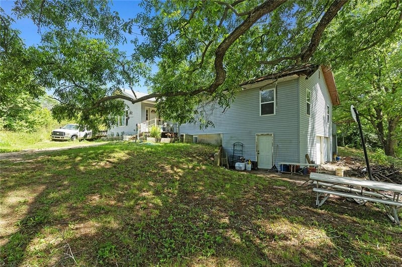 13777 Bohrer Ln, Rayville, MO 64084