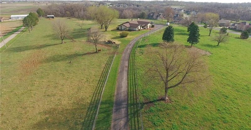 12824 Leavenworth Rd, Kansas City, KS 66109