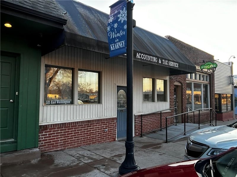 121 E Washington St, Kearney, MO 64060