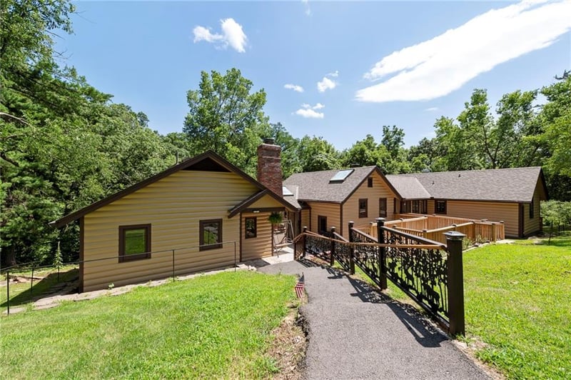 13601 E 55th Ter, Kansas City, MO 64133