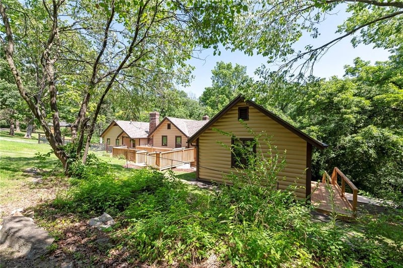 13601 E 55th Ter, Kansas City, MO 64133