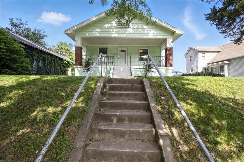 1962 28th St, Kansas City, KS 66104