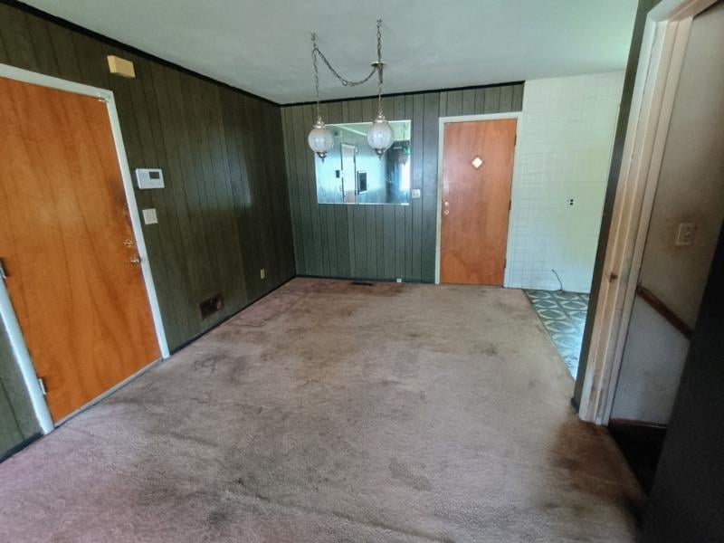 5001 41st St, Kansas City, MO 64130