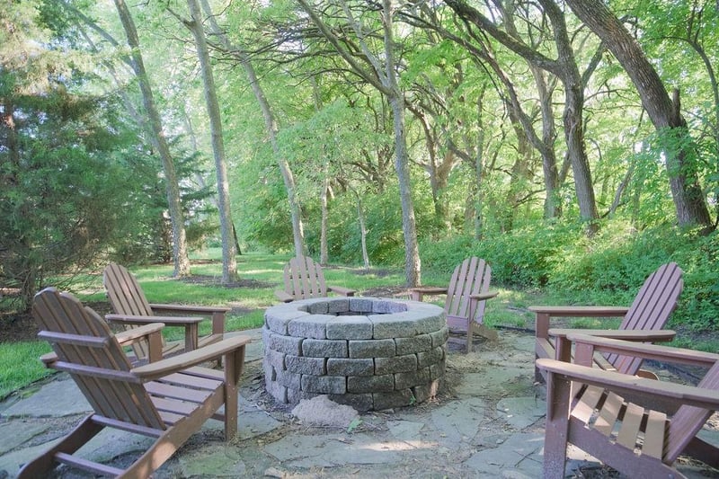 16316 Rosehill St, Overland Park, KS 66221