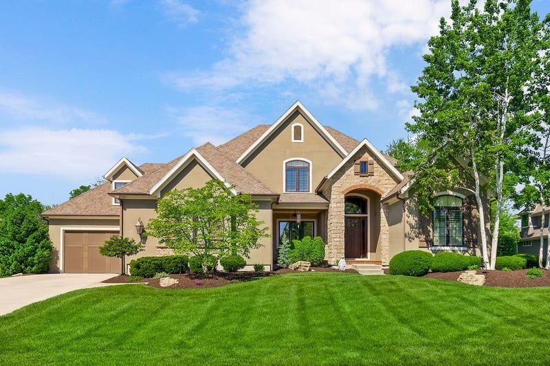 16316 Rosehill St, Overland Park, KS 66221