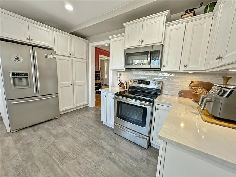 211 Lawn Ave, Maryville, MO 64468