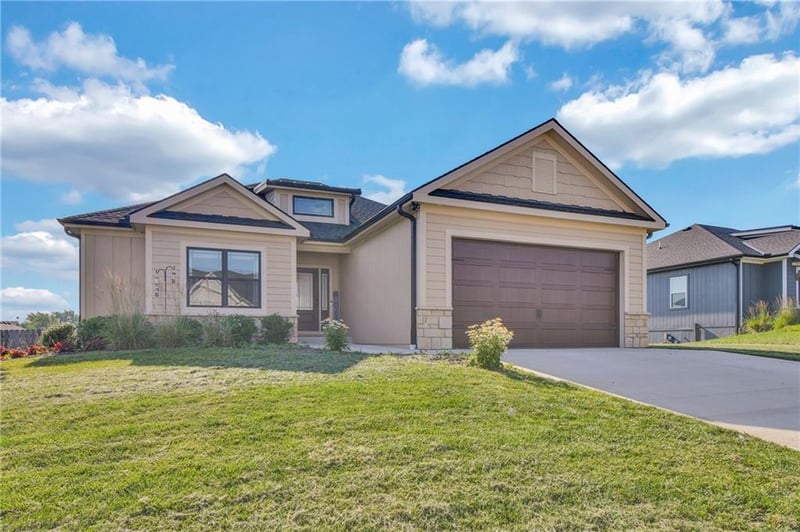 307 S Wilson St, Archie, MO 64725
