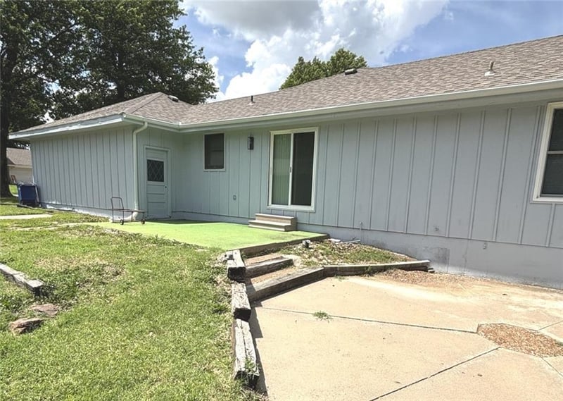 920 S Denman Ave, Chanute, KS 66720
