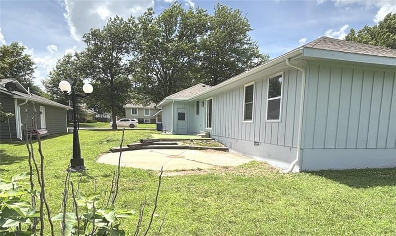 920 S Denman Ave, Chanute, KS 66720