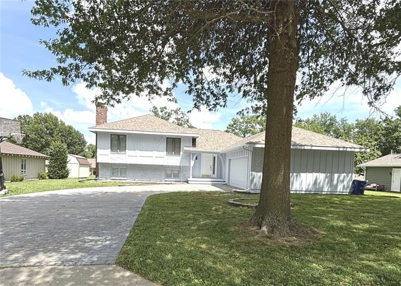 920 S Denman Ave, Chanute, KS 66720