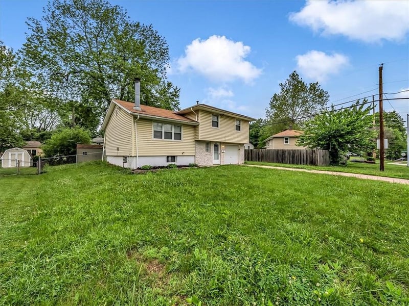 3506 Haden Dr, Independence, MO 64055