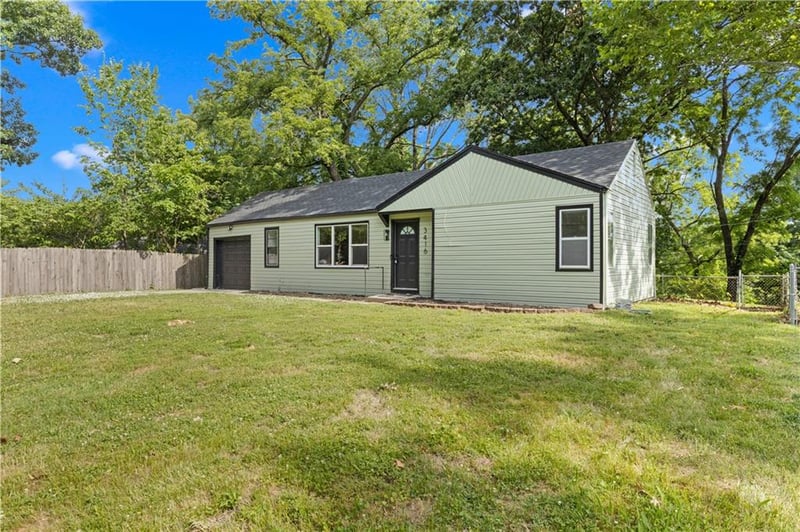 3416 43rd St, Kansas City, MO 64117