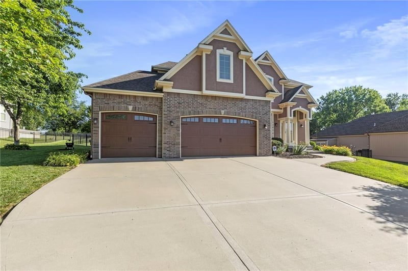 12824 Sewell Ave, Kansas City, KS 66109