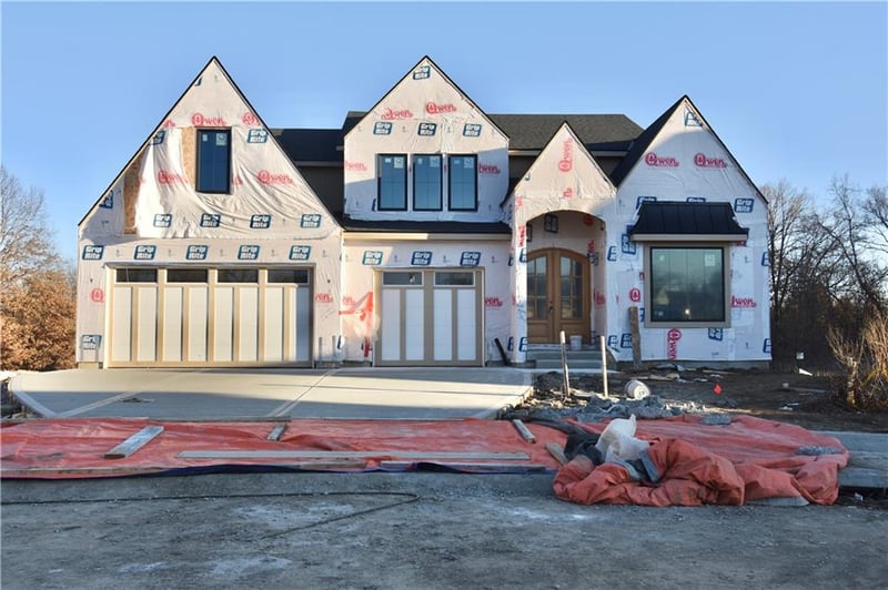 8377 77th Ct, Kansas City, MO 64158