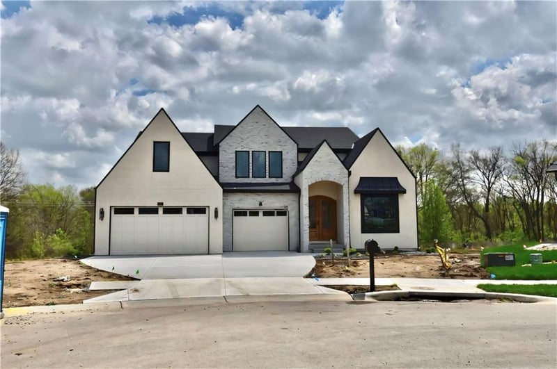 8377 NE 77th Ter, Kansas City, MO 64158