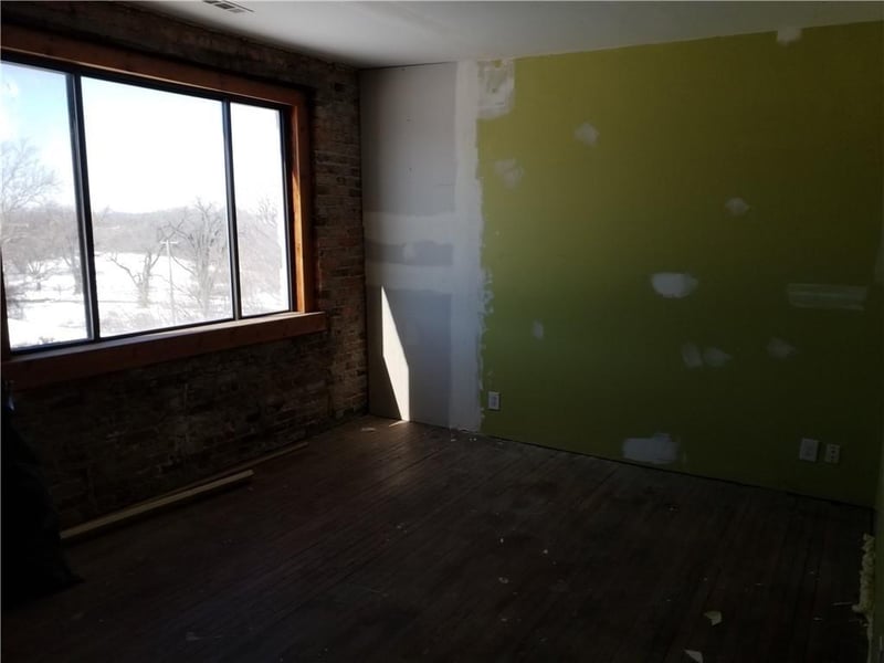 1038 5th St, Kansas City, MO 64106