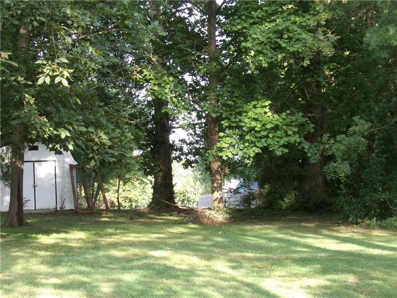 1005 Daisy St, Sweet Springs, MO 65351