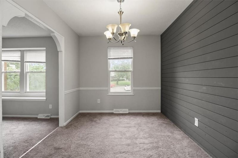 1005 23rd St, Blue Springs, MO 64015