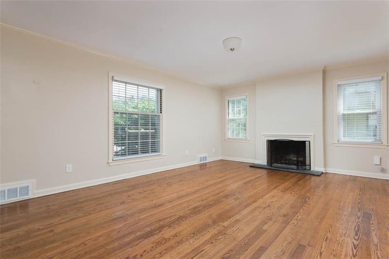 627 Meyer Blvd, Kansas City, MO 64131