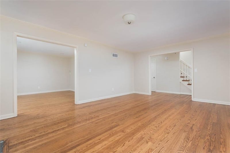 627 Meyer Blvd, Kansas City, MO 64131