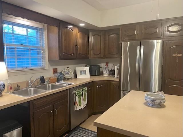 725 Main St, Nevada, MO 64772
